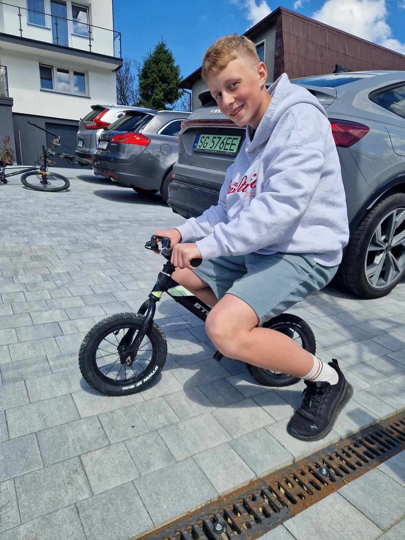 Uczestnik przygotowujący się do jazdy w Wiśle